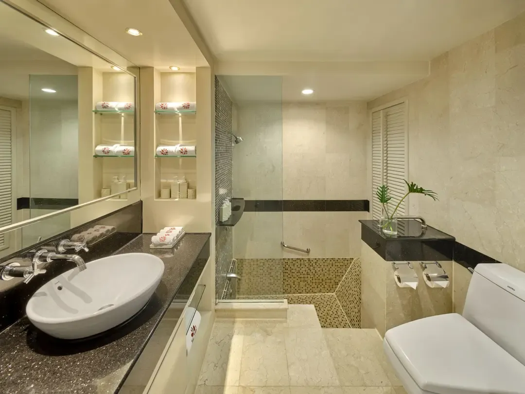 Angsana-Laguna-Phuket-Laguna-Beachfront-Room-Bathroom