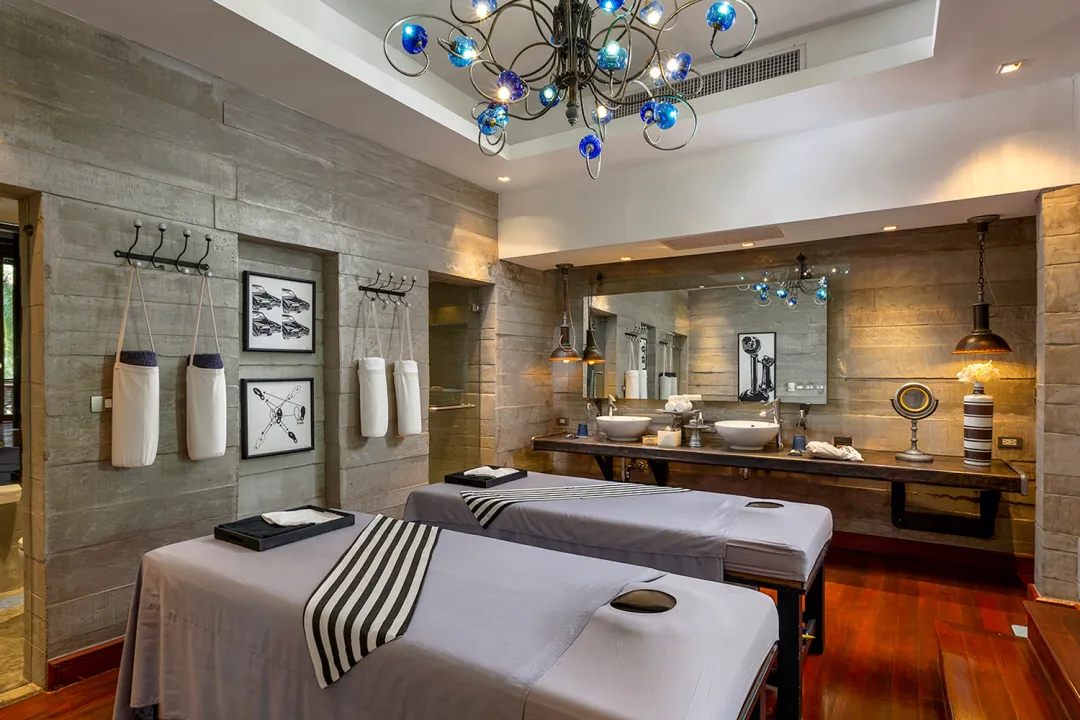 The Slate Phuket - One Bedeoom Pearl Shell suite - Spa Beds