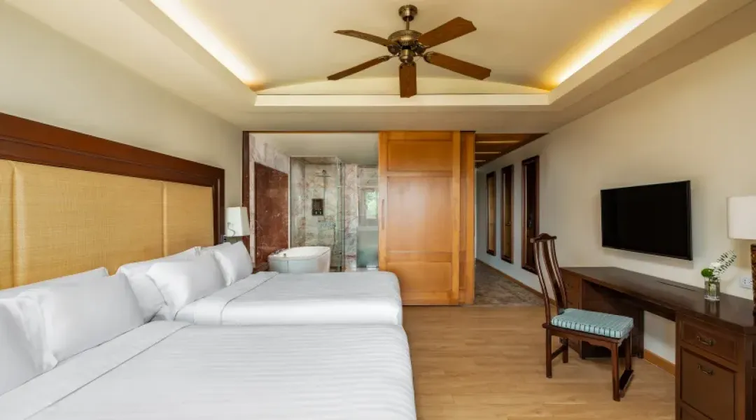 Centara Grand Beach Resort Phuket - Deluxe Room - Twin Beds