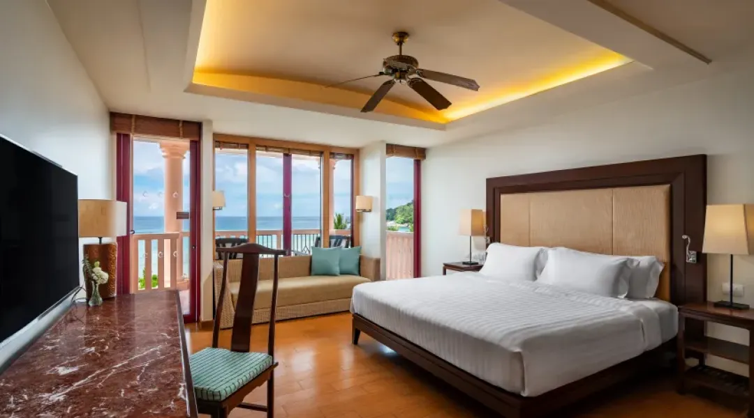Centara Grand Beach Resort Phuket - Deluxe Ocean View Room - King Bed