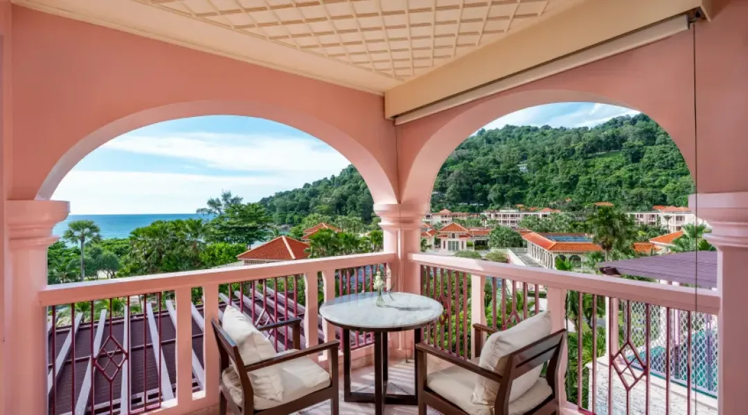 Centara Grand Beach Resort Phuket - Premium Deluxe Room - Balcony