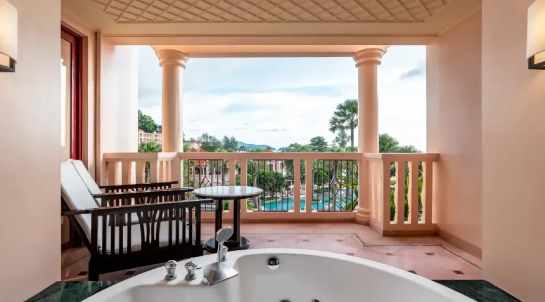 Centara Grand Beach Resort Phuket - Deluxe Spa Room - Balcony