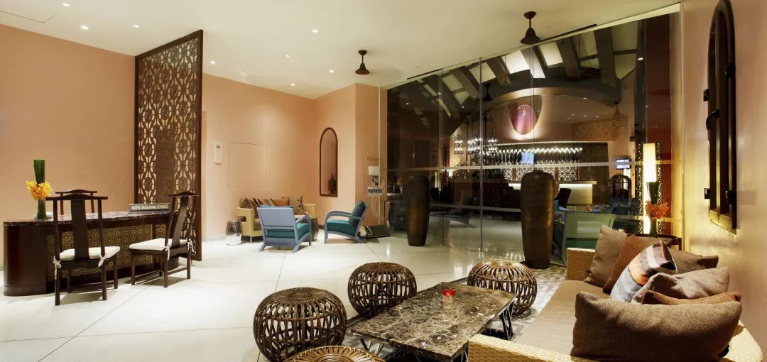 Centara Grand Beach Resort Phuket - Lobby Lounge