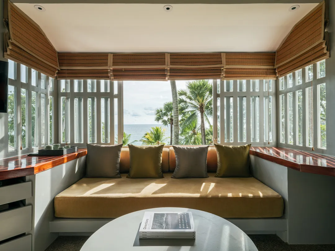The Surin Phuket - One Bedroom Deluxe Cottage - Sofa