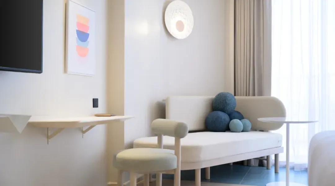 Centara Karon Resort - Superior Ocean View Room - Seating Area