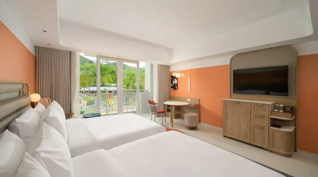 Centara Karon Beach Resort - Deluxe Pool View - Twin Beds