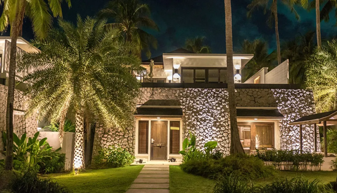 Spa Pool Suite - Villa Over View