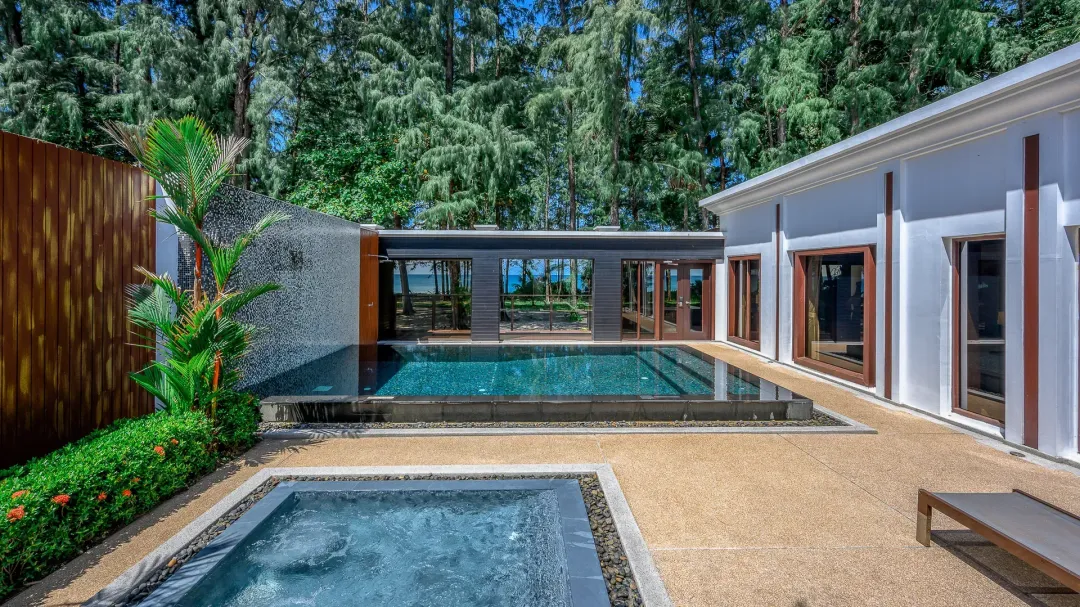 Villa One Bedroom Private Pool Beachfront -Pool View