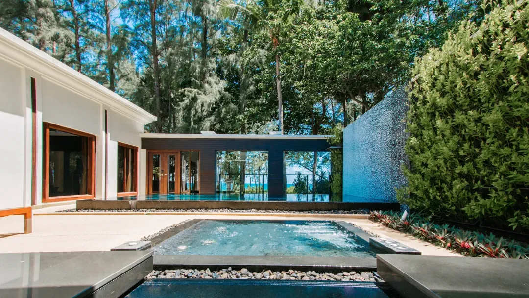 Villa Two Bedroom Private Pool Beachfront - Pool View