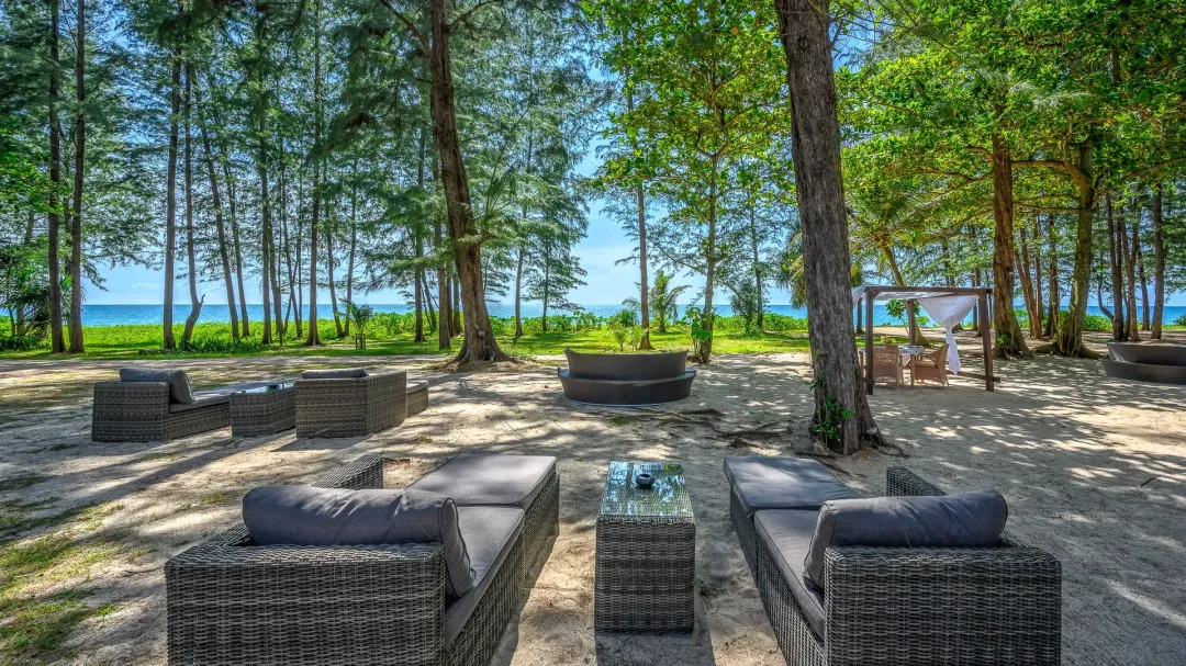 Pines Beachfront Poolside