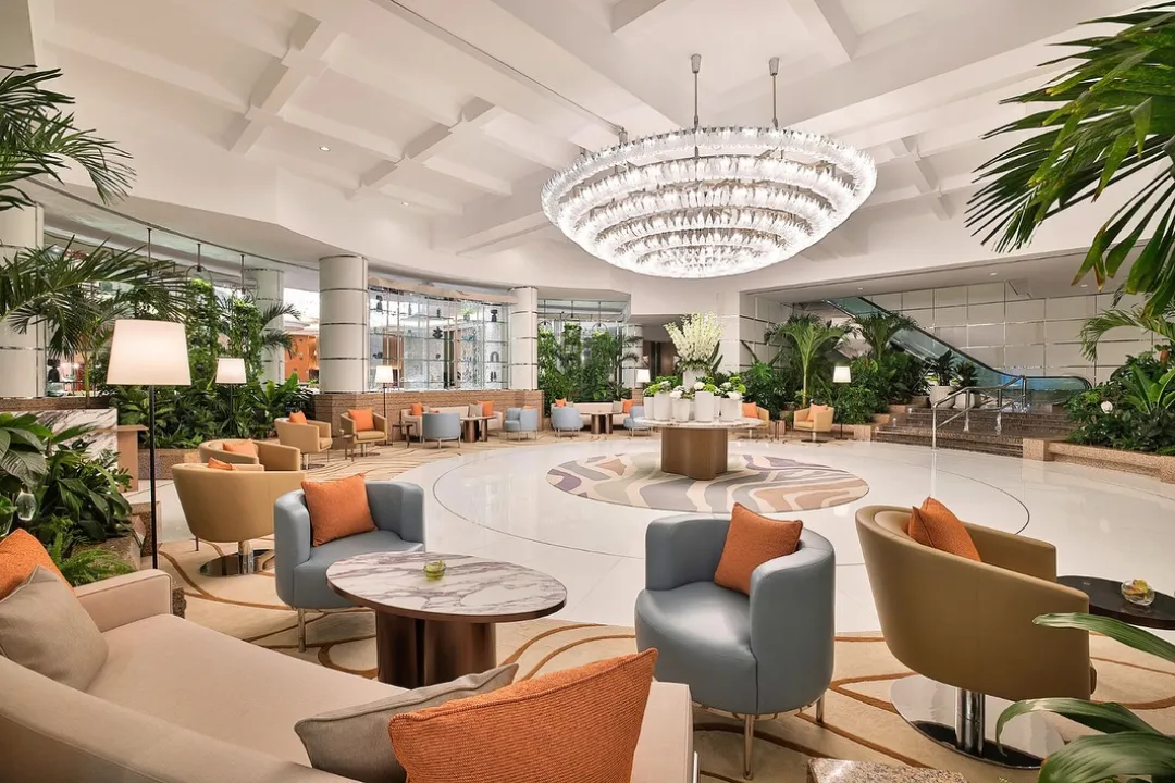 Hilton-Dubai-Jumeirah-Beach-Lobby