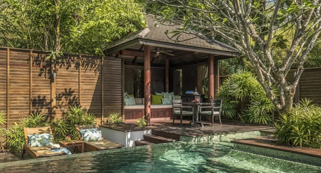 Pool Villa - Pool View with Sala