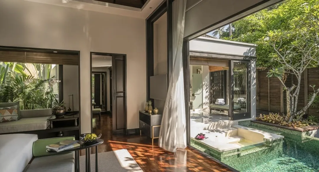 Pool Villa - Bedroom with Pool Access