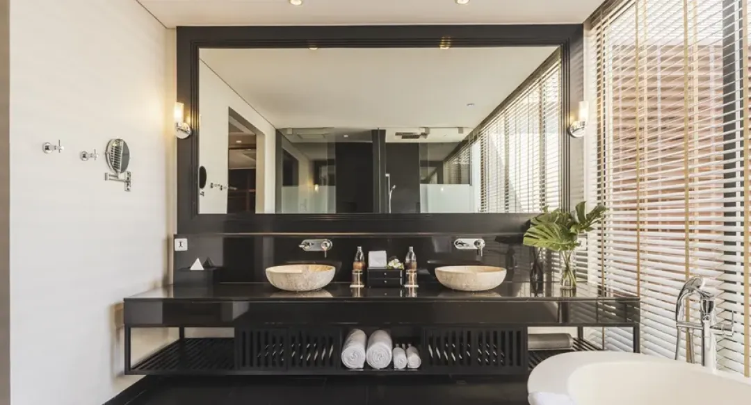 Two Bedroom Pool Pavilion - Bathroom