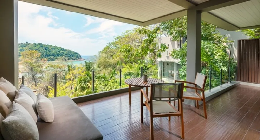 Deluxe Layan Suite - Balcony Lounge with View