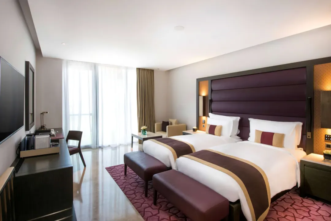 Kempinski-Hotel-Muscat-Family-Room-Twin-Beds
