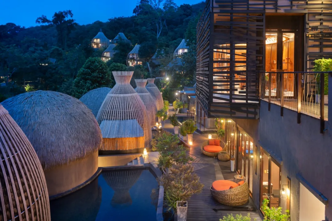 Keemala-Phuket-Spa-Exterior-at-Night