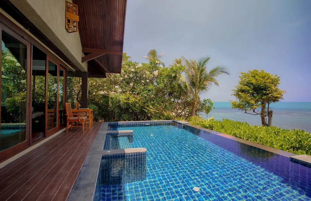 Pool Villa Beachfront Seaview - Pool View