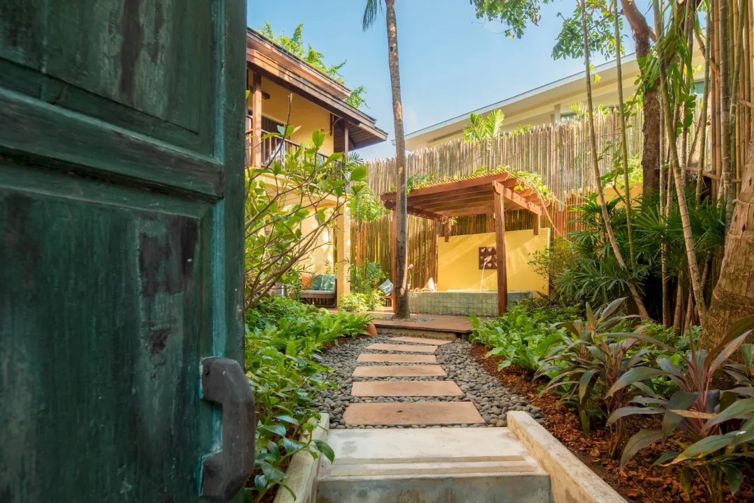 Buri Rasa Village - Pool Retreat - Veranda