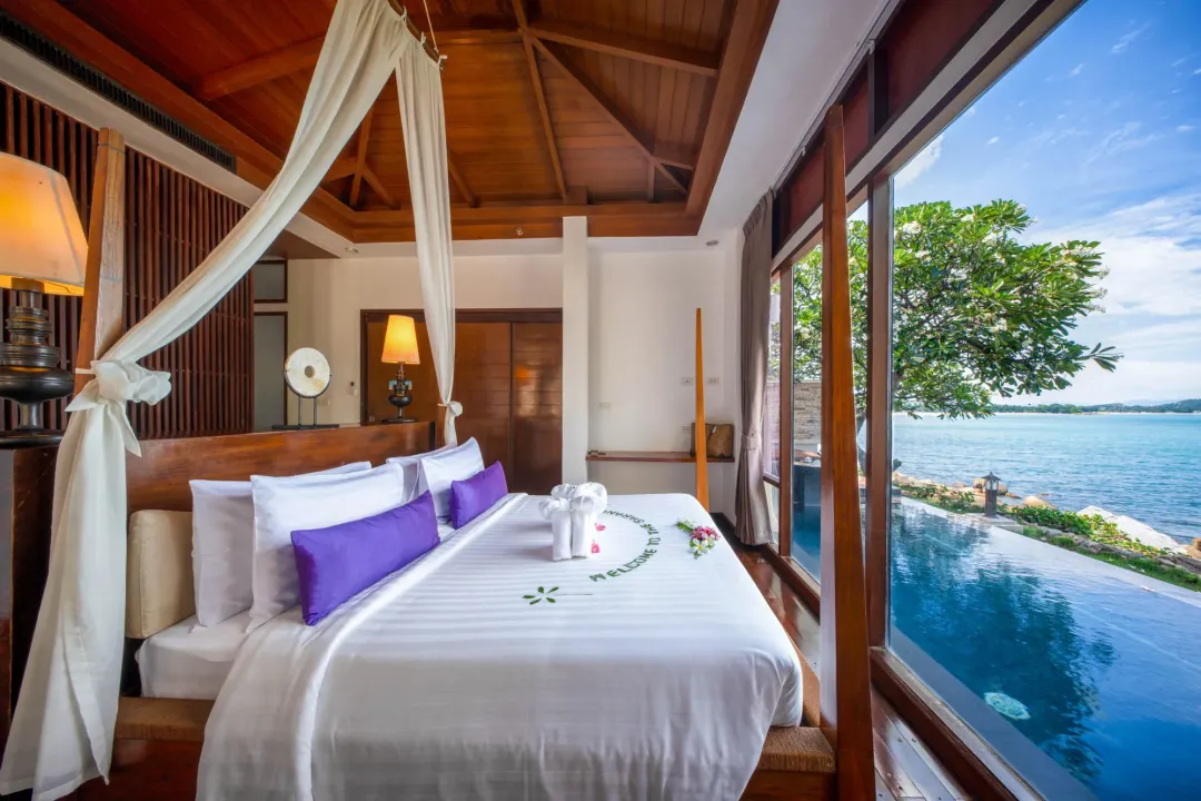 Sea Front Pool Villa - Bedroom