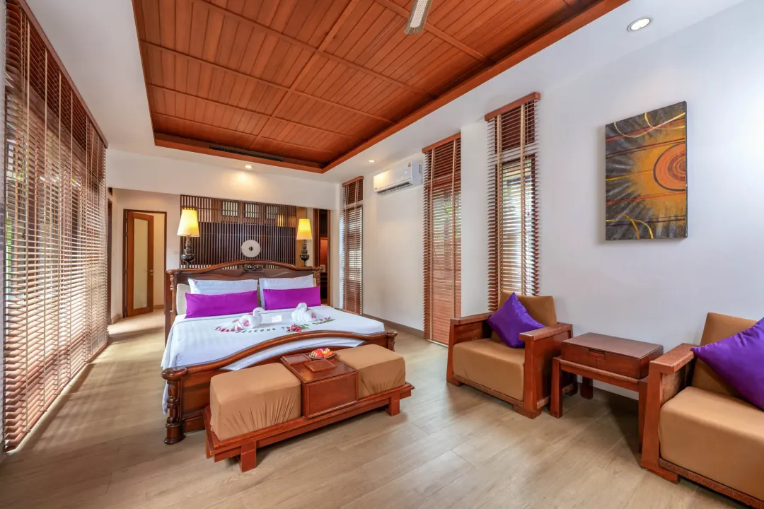 Jacuzzi Villa - Bedroom View