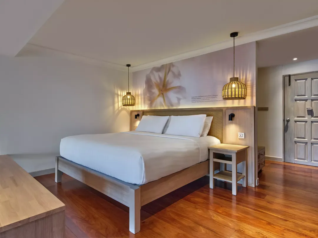 Seaview Hillside Suite - Bedroom