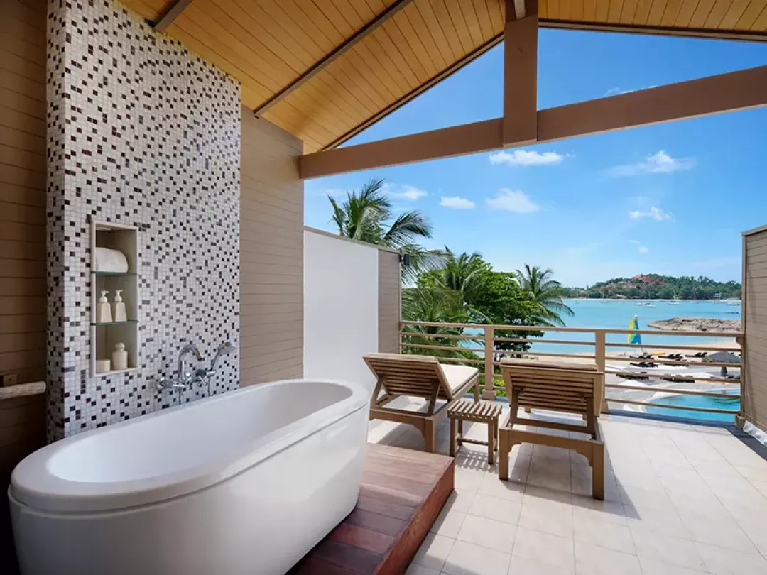 Beachfront Suite -Terrace Bathtub