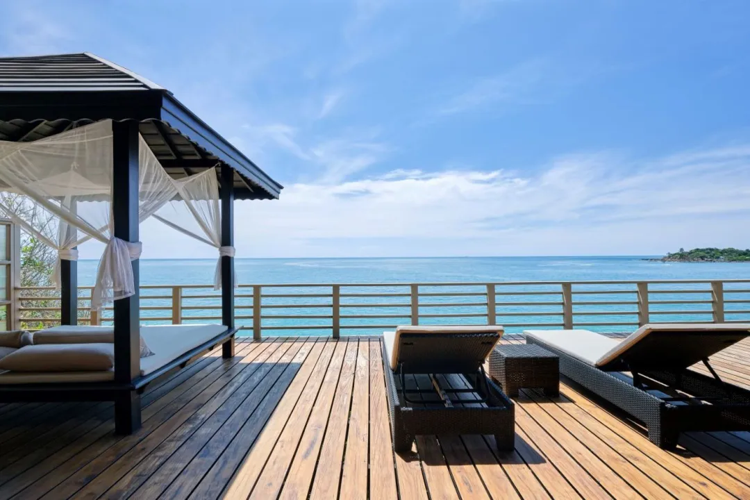 Grand Seafront Villa - Terrace Lounge