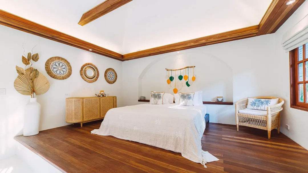 Tropical Suite - Bedroom