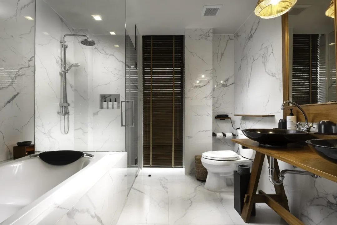 Jacuzzi Deluxe - Bathroom