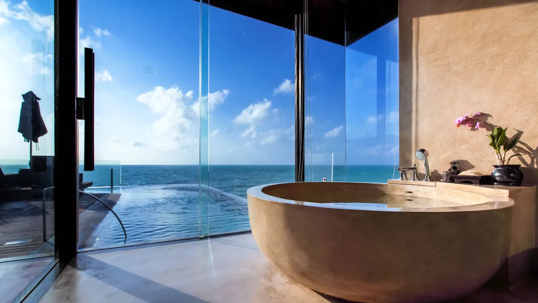 Ocean Front Pool Villa - Bathtub