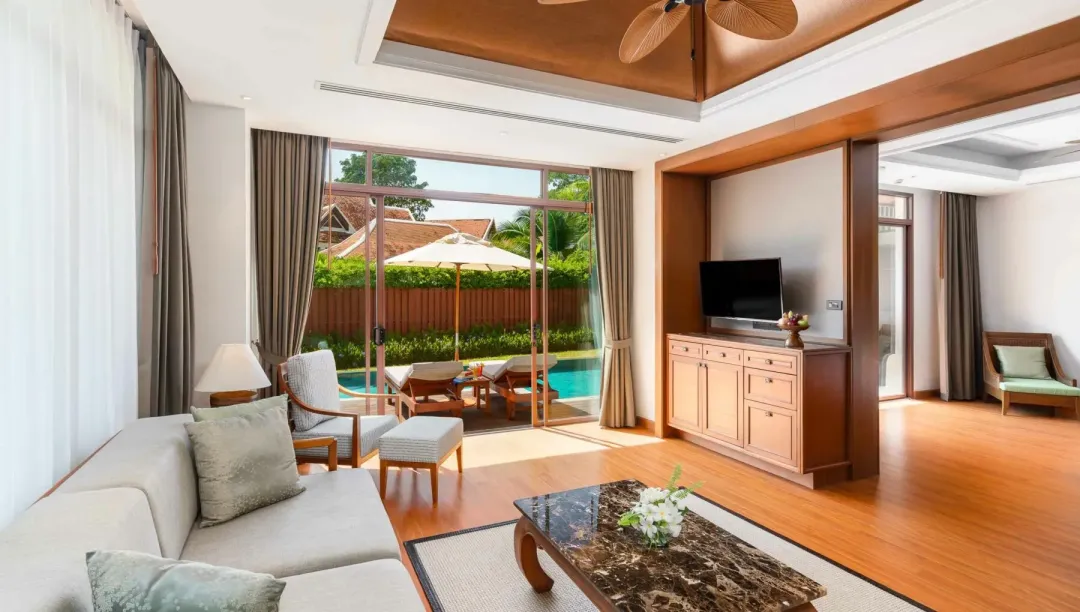 Grand Deluxe Pool Villa - Living Room