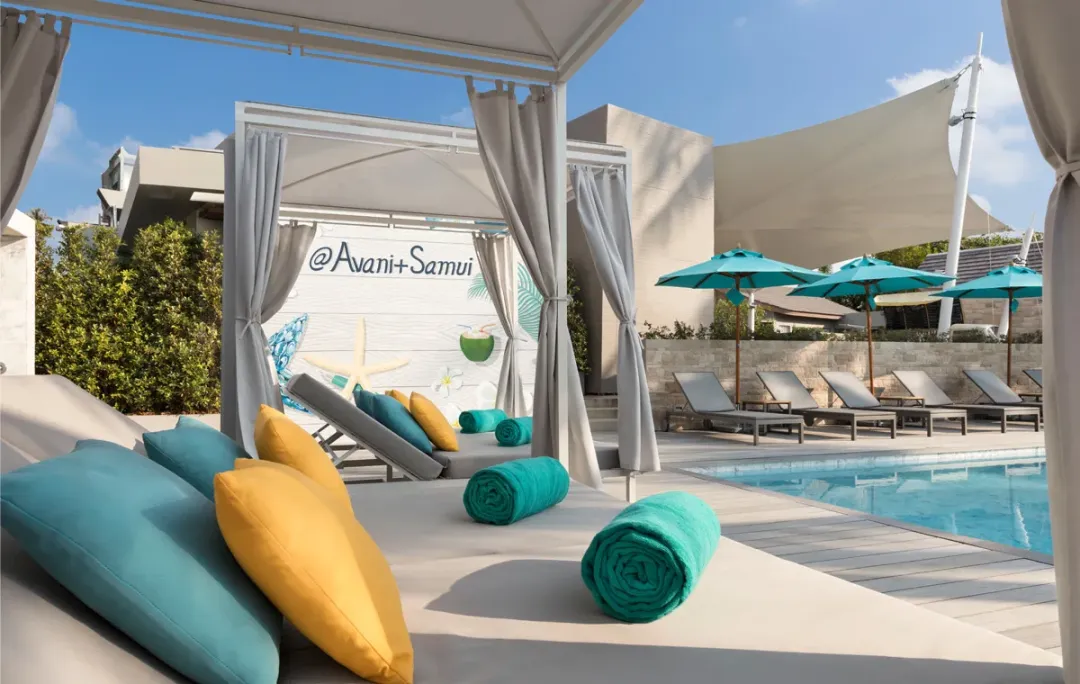 Avani+ Samui Resort - Pool Lounge