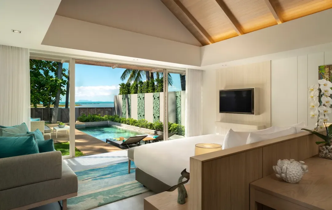 Beachfront Pool Villa - Bedroom