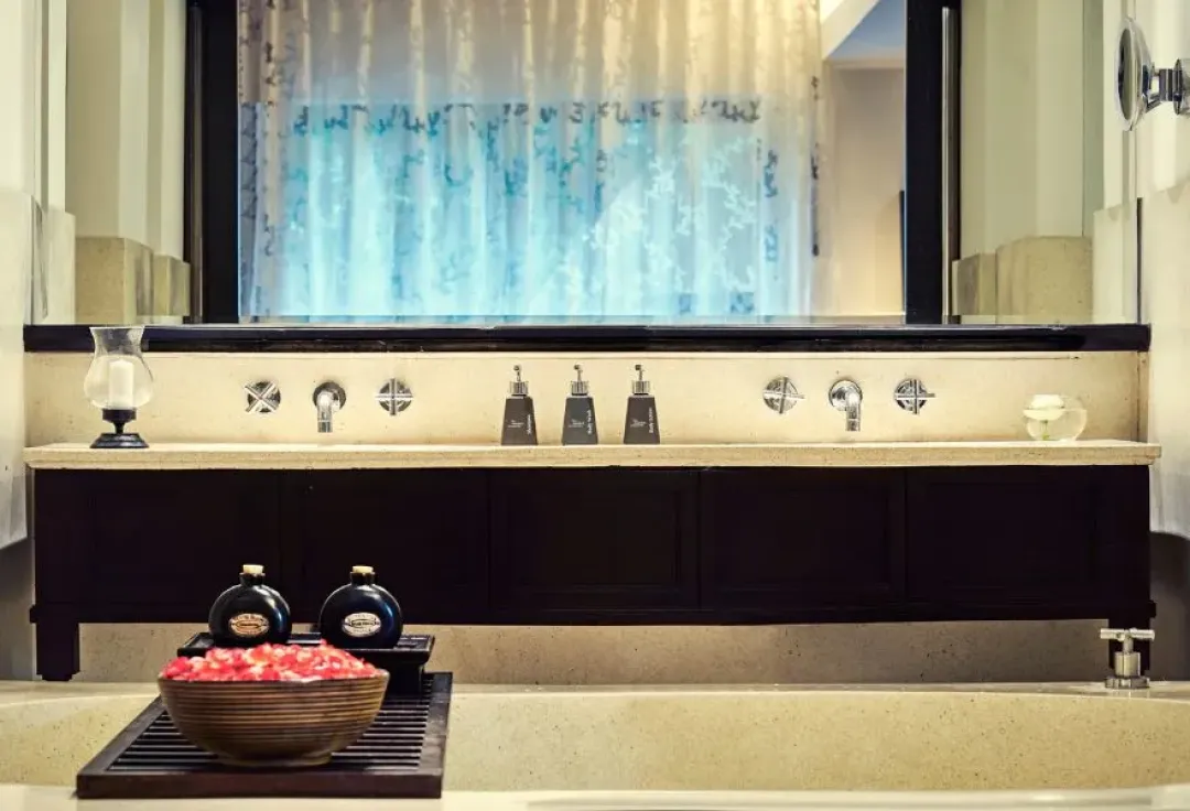 Garden View Suite - Bathroom