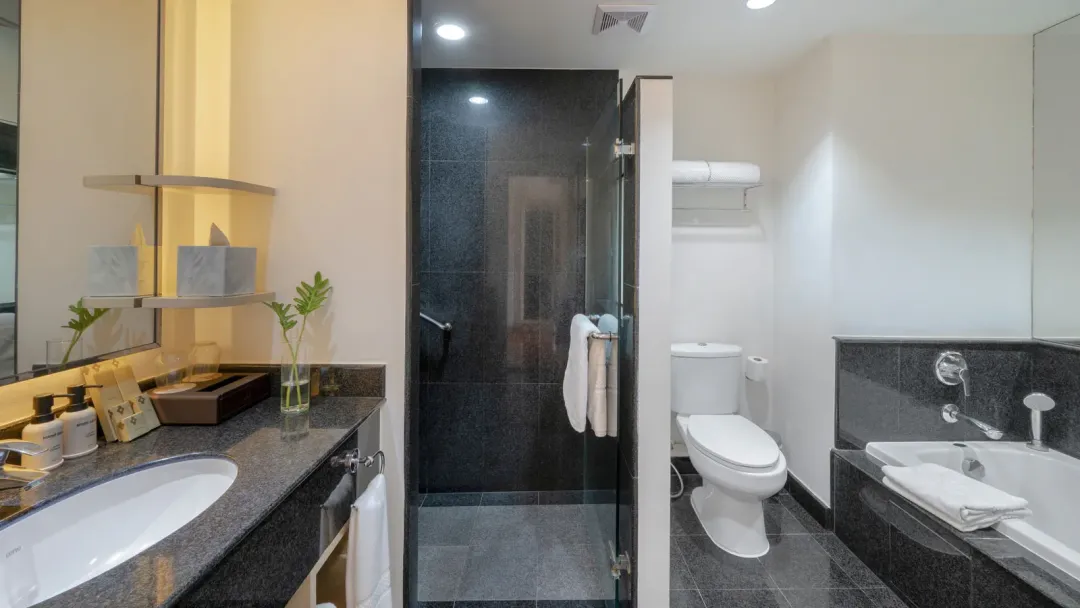 Superior Garden View - Bathroom