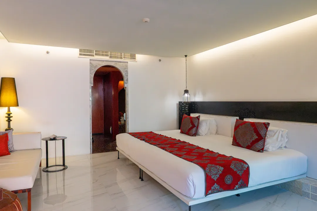 Marrakesh Hua Hin - Fountain Pool Family Suite - Double Bed