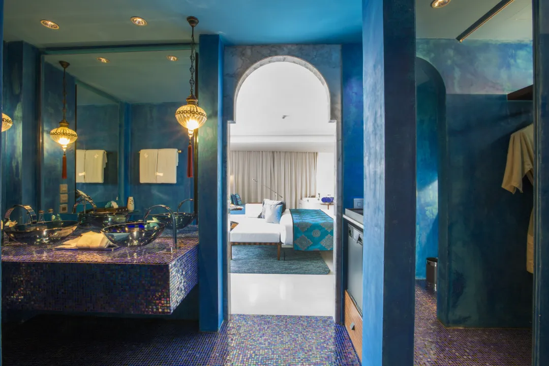 Marrakesh Hua Hin - Oceanfront Suite - Bathroom