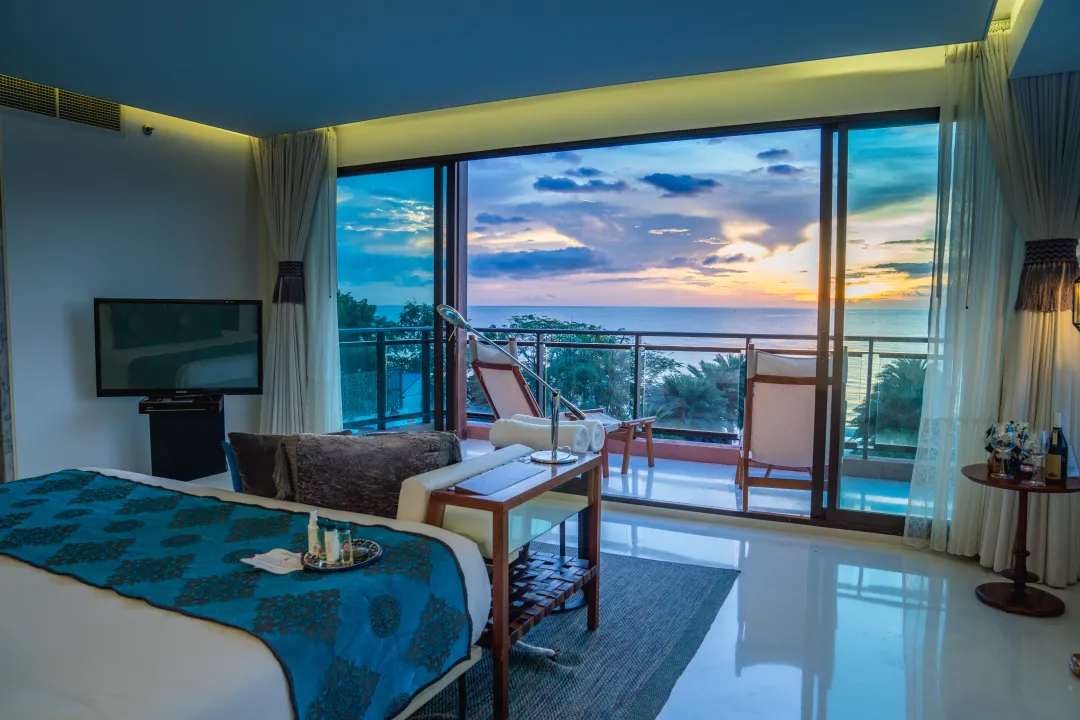 Marrakesh Hua Hin - Oceanfront Suite - King Bed