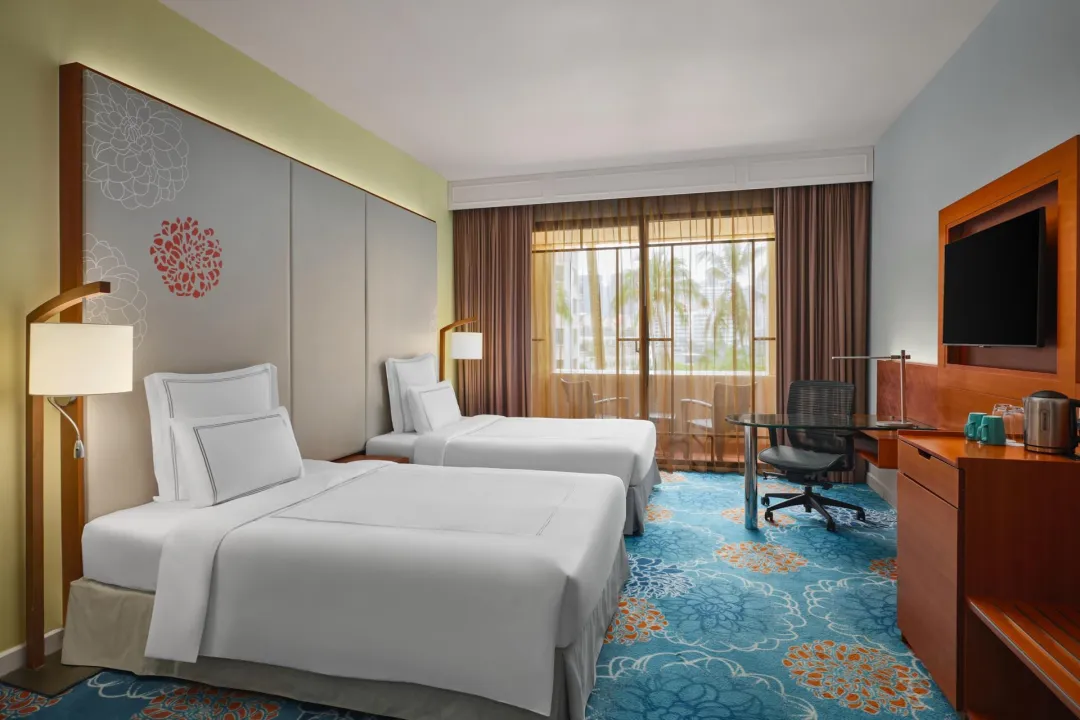 Paracos Singapore Merchant Court - Premier Balcony - Twin Beds