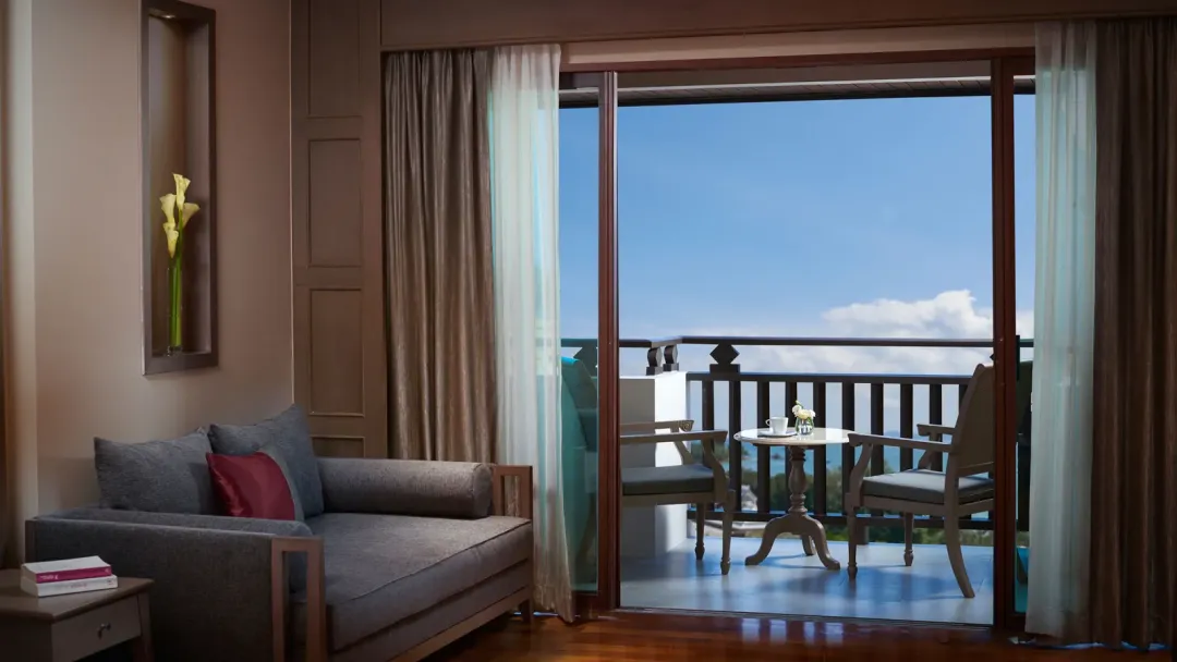 Deluxe Twin - Balcony Loungw