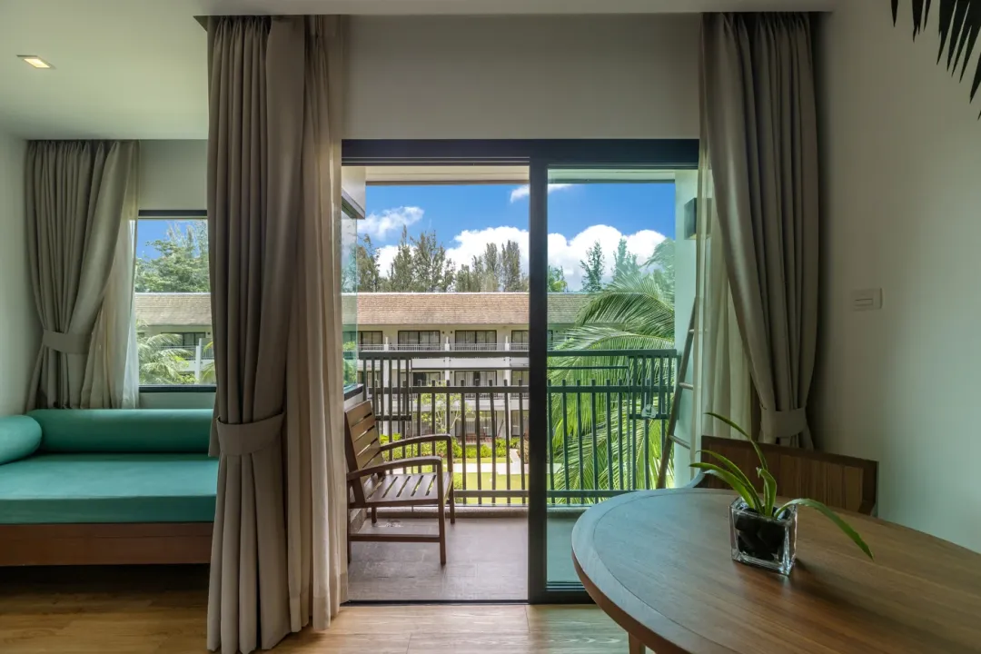 Deluxe Garden Balcony - Seating Aeria