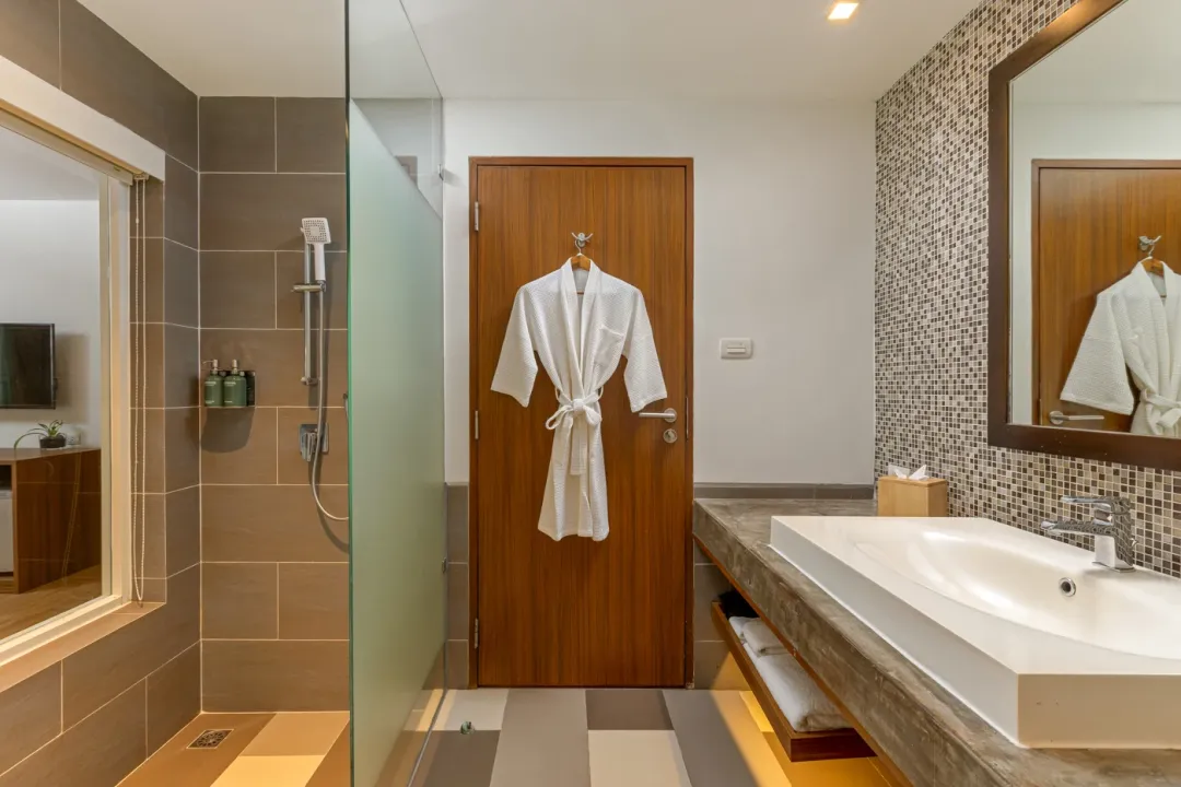 Deluxe Garden Terrace - Shower