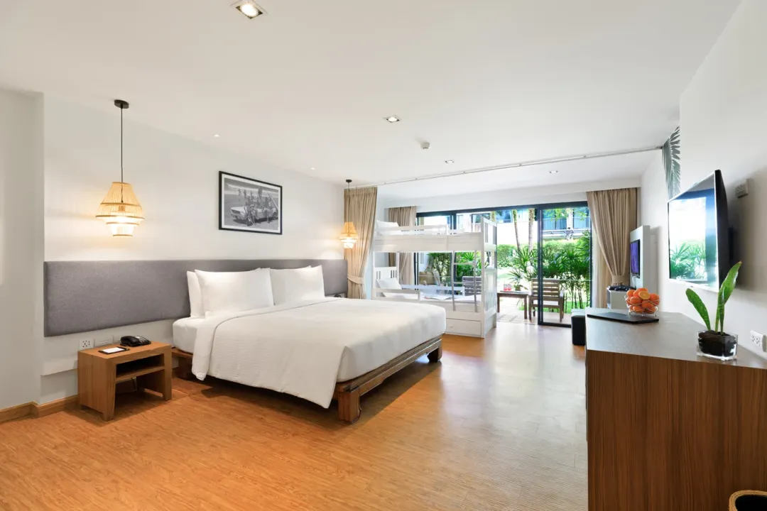 Family Garden Terrace - King Bed