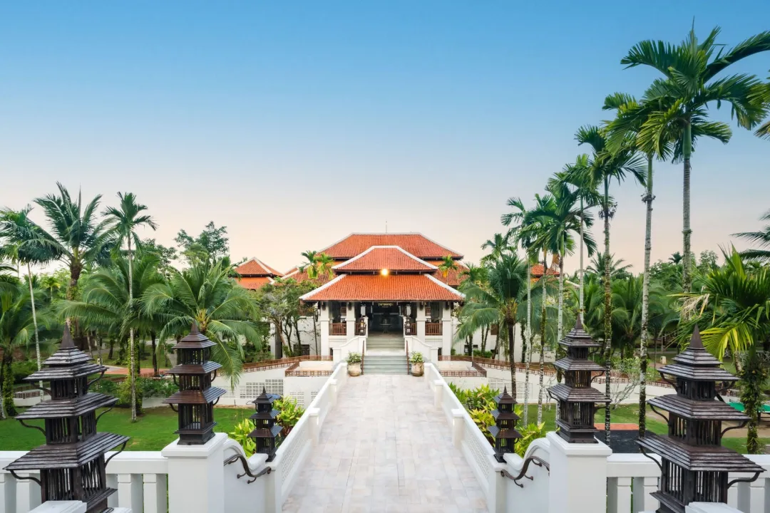 Khao Lak Laguna Resort - Hotel  Front Entrance