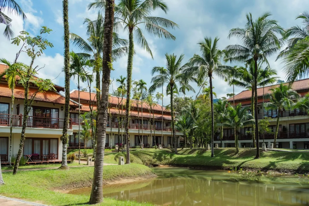 Siam Chalet - Garden View