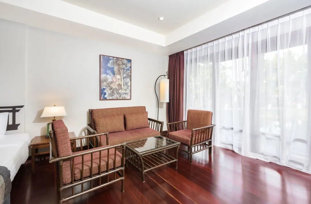 Siam Chalet - Seating Aeria