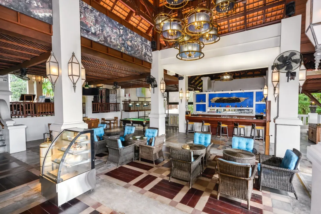 Club Lounge