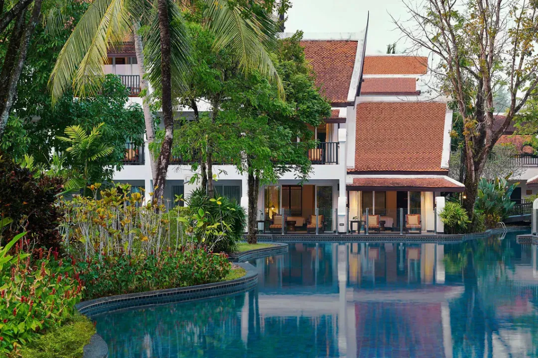 Deluxe Lagoon Pool Access - Pool Over View