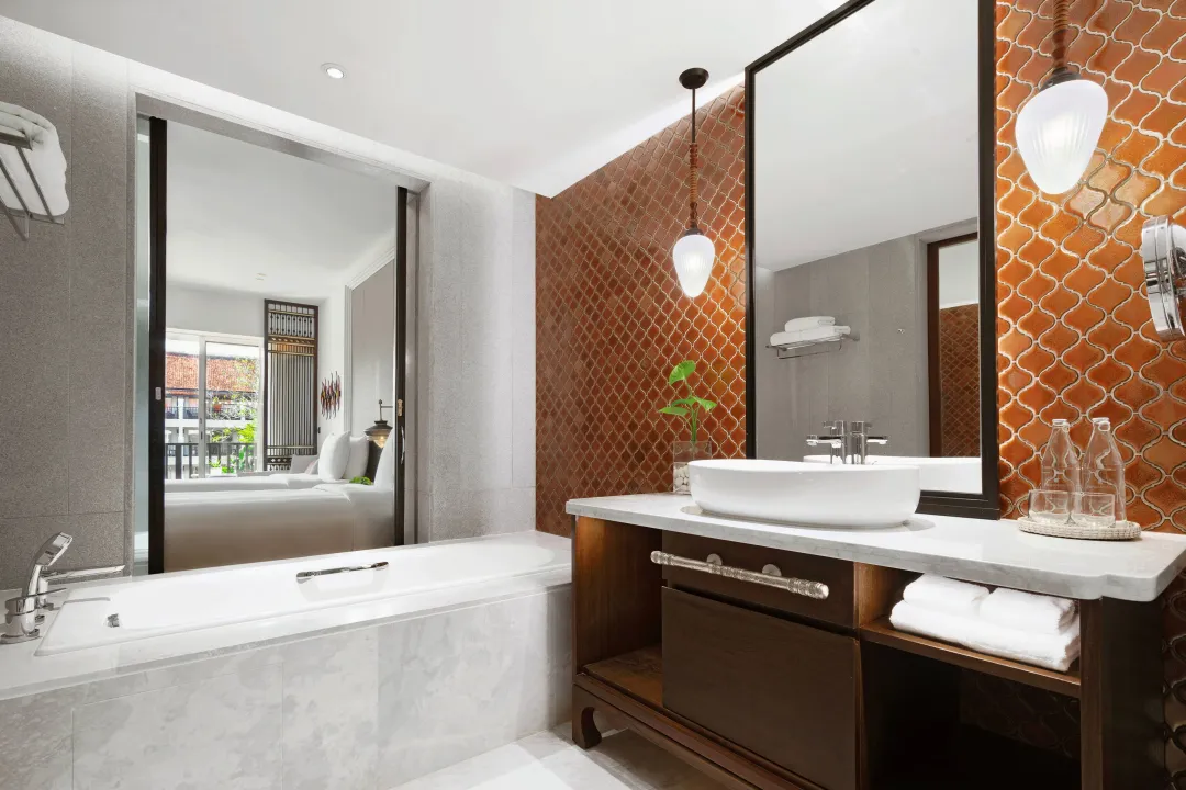 Odysseys Travel - JW Marriott Khao Lak Resort & Spa - Deluxe Lagoon Pool Access - Bathroom